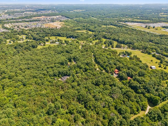 4300 Kedron Rd, Spring Hill, TN 37174
