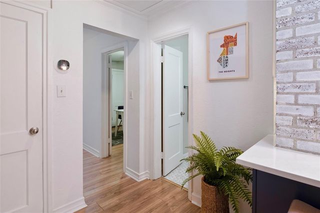 1221 E IDA STREET, Tampa, FL 33603