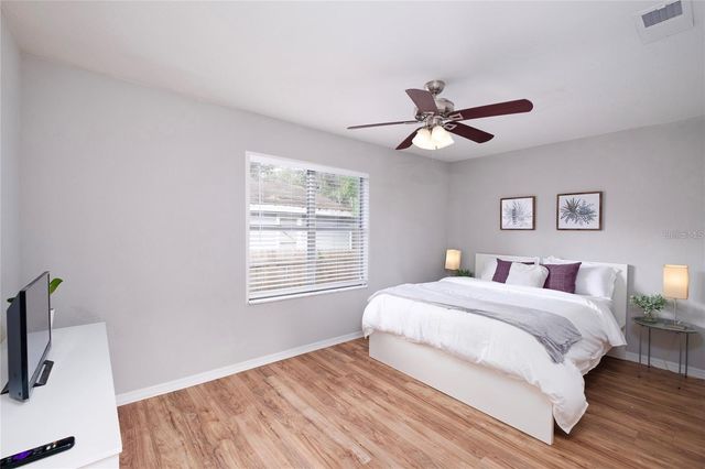 1221 E IDA STREET, Tampa, FL 33603