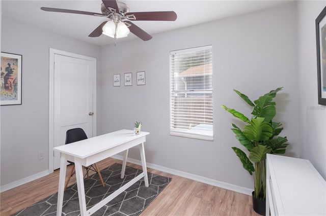 1221 E IDA STREET, Tampa, FL 33603