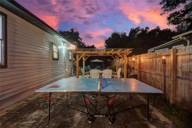 1221 E IDA STREET, Tampa, FL 33603