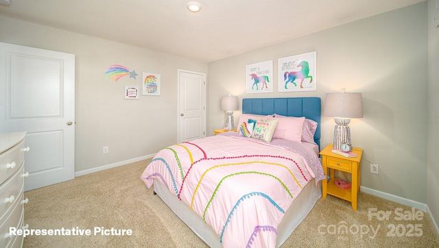 1382 6th Street NE, Hickory, NC 28601
