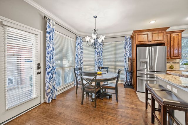 1093 Woodbriar Drive, Grapevine, TX 76051