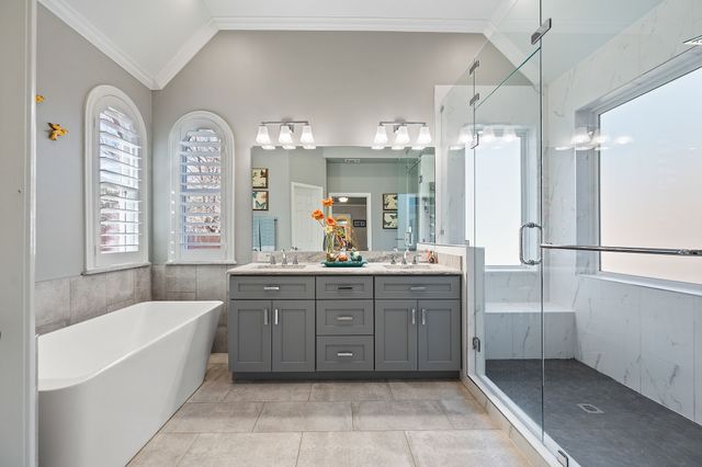 1093 Woodbriar Drive, Grapevine, TX 76051