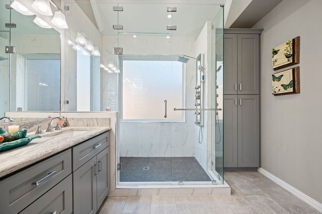 1093 Woodbriar Drive, Grapevine, TX 76051