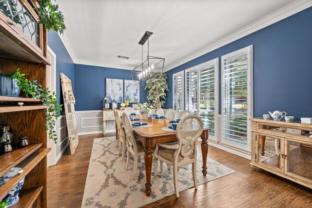 1093 Woodbriar Drive, Grapevine, TX 76051