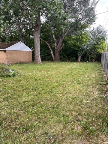 8070 Westpoint Street, Taylor, MI 48180