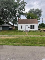 8070 Westpoint Street, Taylor, MI 48180