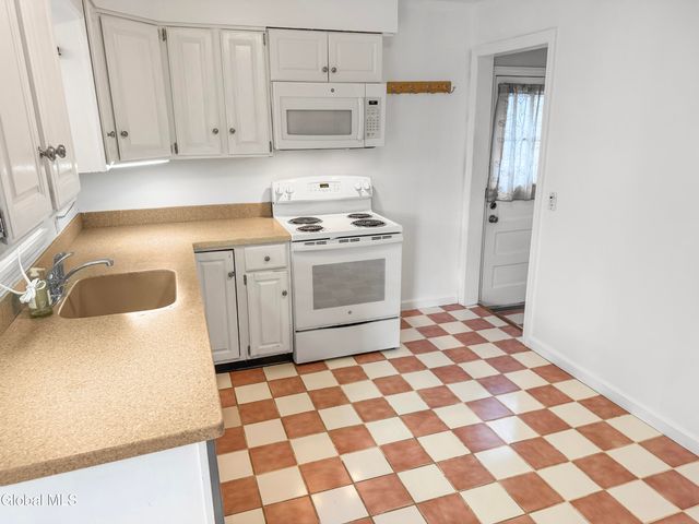 138 Van Schoick Avenue, Albany, NY 12209