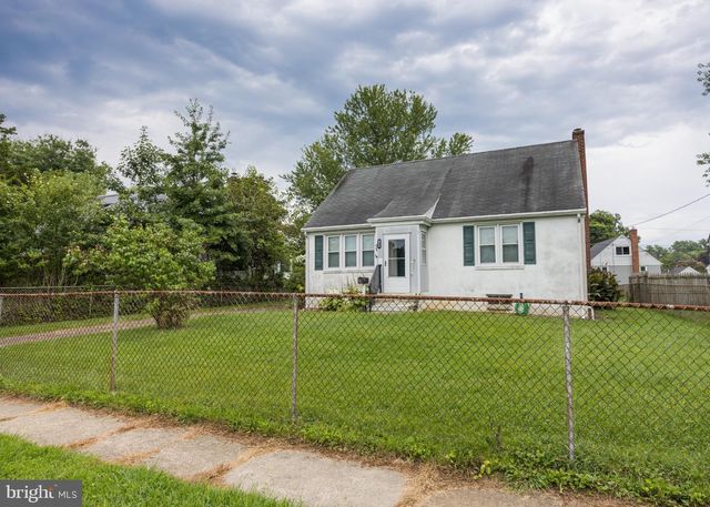 825 ELKTON RD, Newark, DE 19711