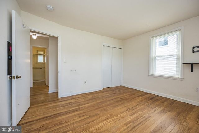 825 ELKTON RD, Newark, DE 19711