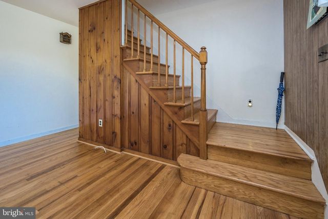 825 ELKTON RD, Newark, DE 19711