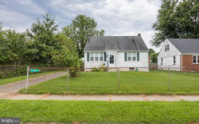 825 ELKTON RD, Newark, DE 19711