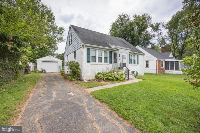 825 ELKTON RD, Newark, DE 19711