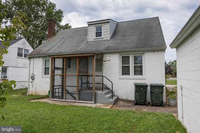 825 ELKTON RD, Newark, DE 19711