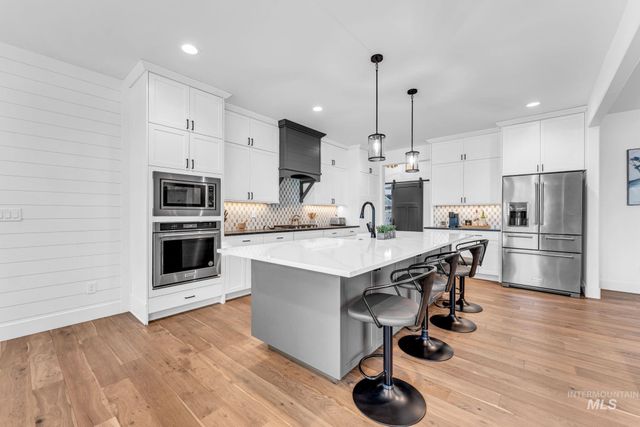 2960 Evening Sun Dr, Twin Falls, ID 83301