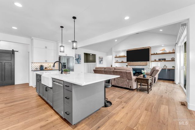 2960 Evening Sun Dr, Twin Falls, ID 83301
