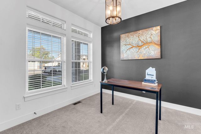 2960 Evening Sun Dr, Twin Falls, ID 83301
