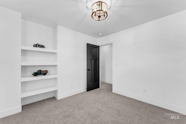 2960 Evening Sun Dr, Twin Falls, ID 83301
