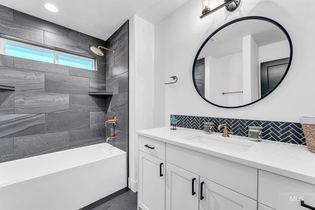 2960 Evening Sun Dr, Twin Falls, ID 83301