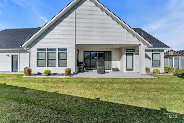 2960 Evening Sun Dr, Twin Falls, ID 83301