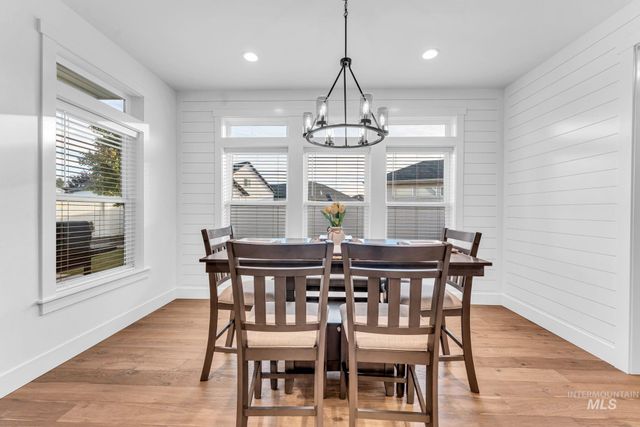 2960 Evening Sun Dr, Twin Falls, ID 83301