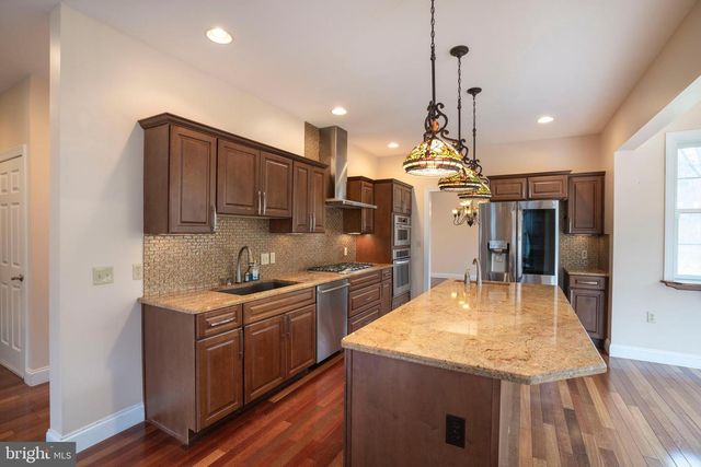 120 MEADOWVIEW DR, State College, PA 16801