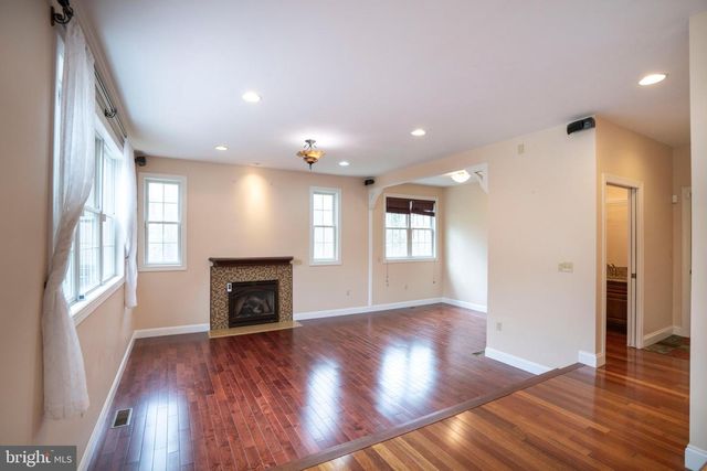 120 MEADOWVIEW DR, State College, PA 16801