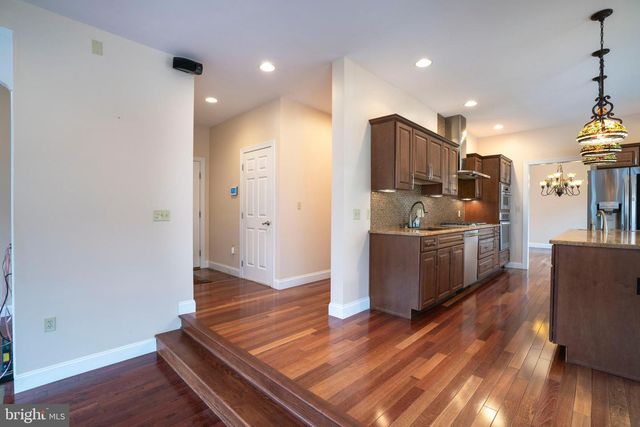 120 MEADOWVIEW DR, State College, PA 16801