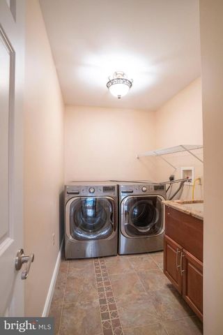 120 MEADOWVIEW DR, State College, PA 16801