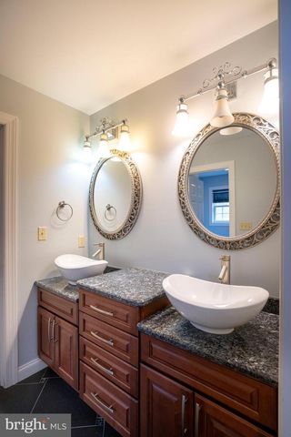 120 MEADOWVIEW DR, State College, PA 16801