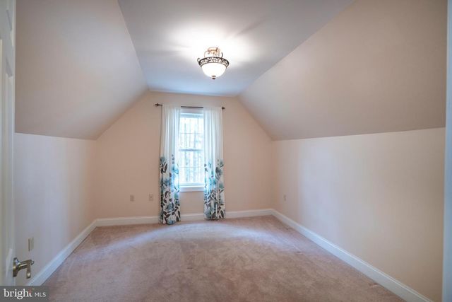 120 MEADOWVIEW DR, State College, PA 16801