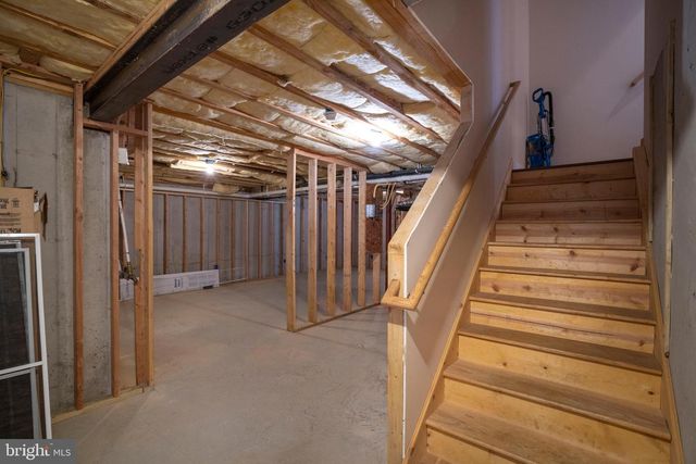 120 MEADOWVIEW DR, State College, PA 16801