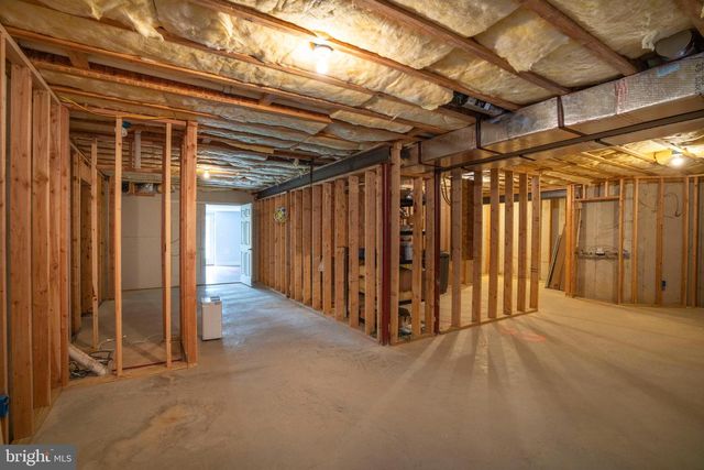 120 MEADOWVIEW DR, State College, PA 16801