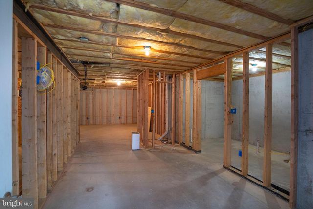 120 MEADOWVIEW DR, State College, PA 16801