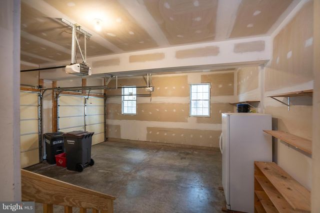 120 MEADOWVIEW DR, State College, PA 16801