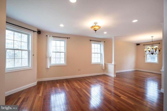 120 MEADOWVIEW DR, State College, PA 16801