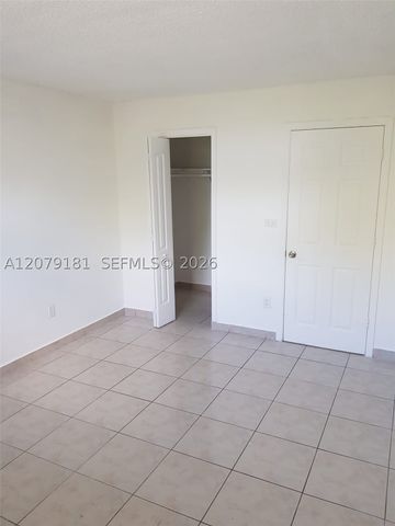 606 W 81st St 314, Hialeah, FL 33014