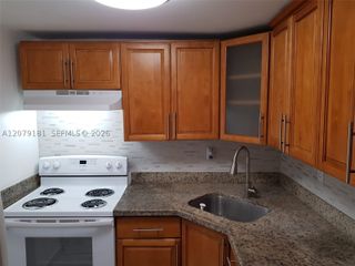 606 W 81st St 314, Hialeah, FL 33014
