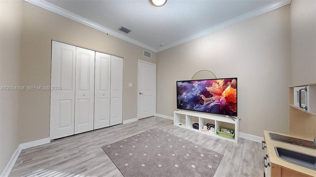 154 SE 23rd Ter, Homestead, FL 33033