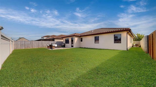 154 SE 23rd Ter, Homestead, FL 33033