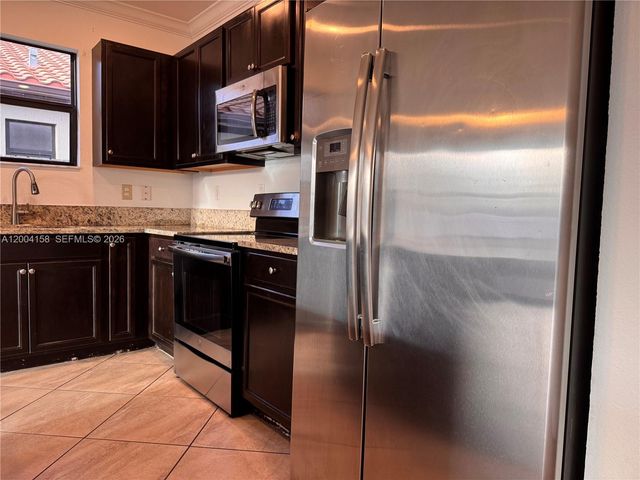 154 SE 23rd Ter, Homestead, FL 33033