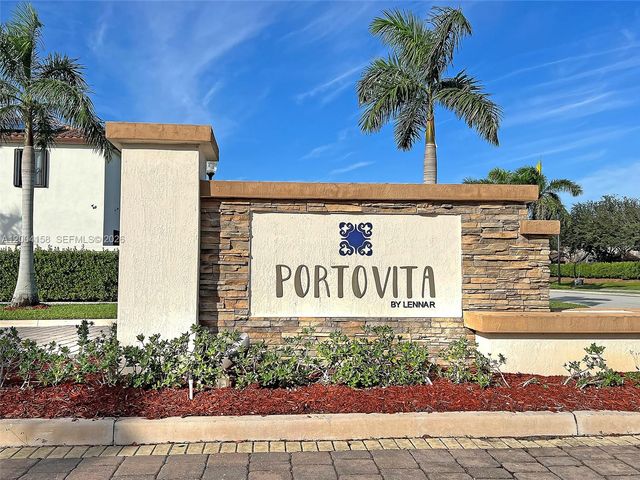 154 SE 23rd Ter, Homestead, FL 33033