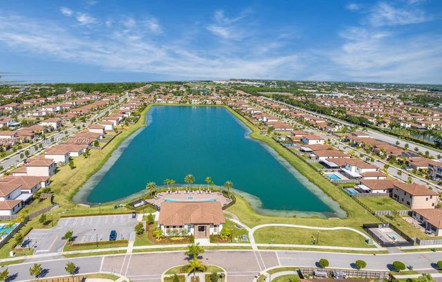 154 SE 23rd Ter, Homestead, FL 33033