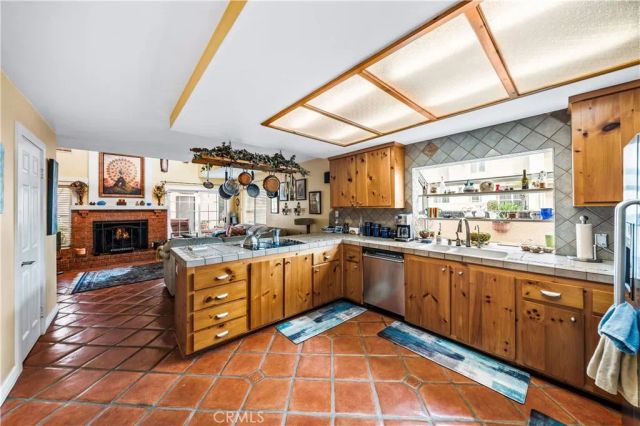 427 21st, Huntington Beach, CA 92648