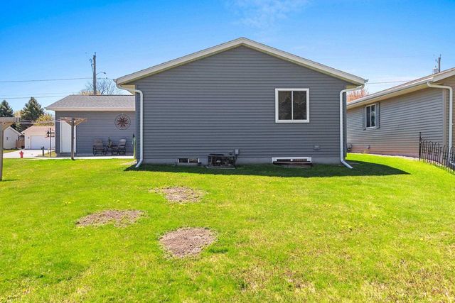3722 MACKERT STREET, Manitowoc, WI 54220