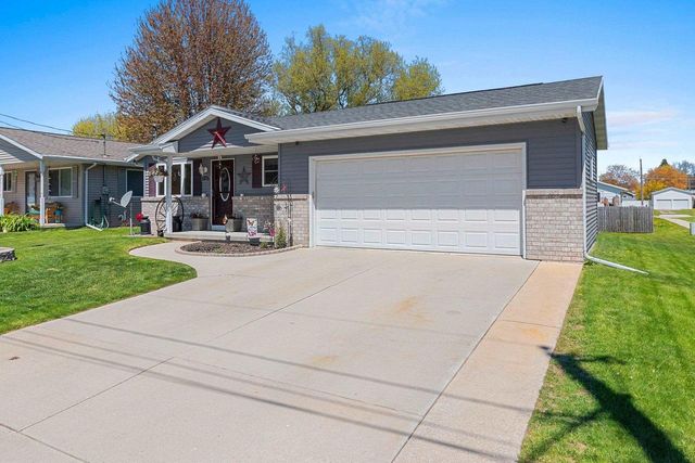 3722 MACKERT STREET, Manitowoc, WI 54220