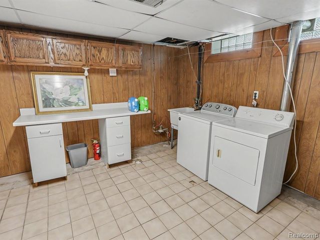 1418 Oakview Drive, Canton, MI 48187