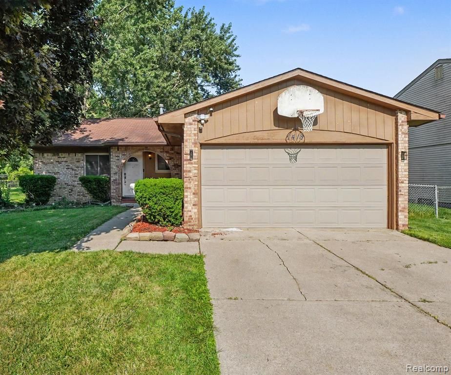 1418 Oakview Drive, Canton, MI 48187