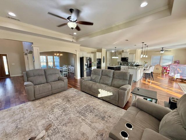 1430 Skipper Road, Dothan, AL 36301